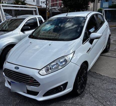 FORD FIESTA 1.6 TITANIUM HATCH 16V FLEX 4P POWERSHIFT